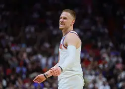 芝加哥公牛NBA战胜纽约尼克斯拉文三分命中的简单介绍